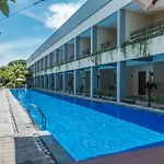 Zen Rooms Kuta Kartika Plaza 2
